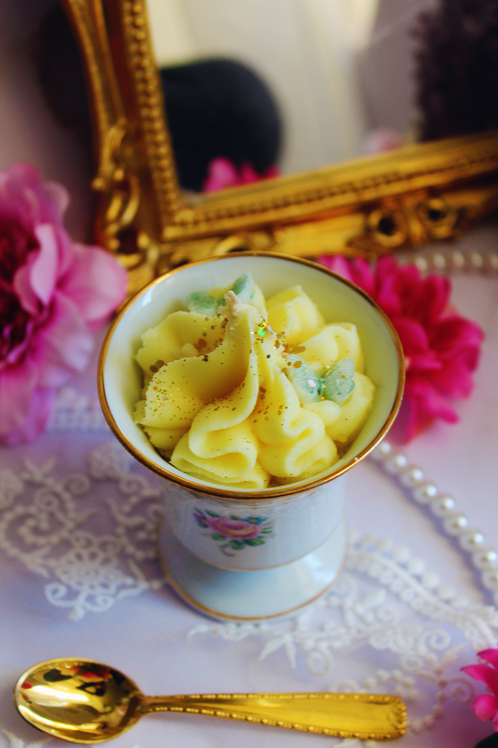 La rose d'amour - parfum poire & freesia ou Chocolat
