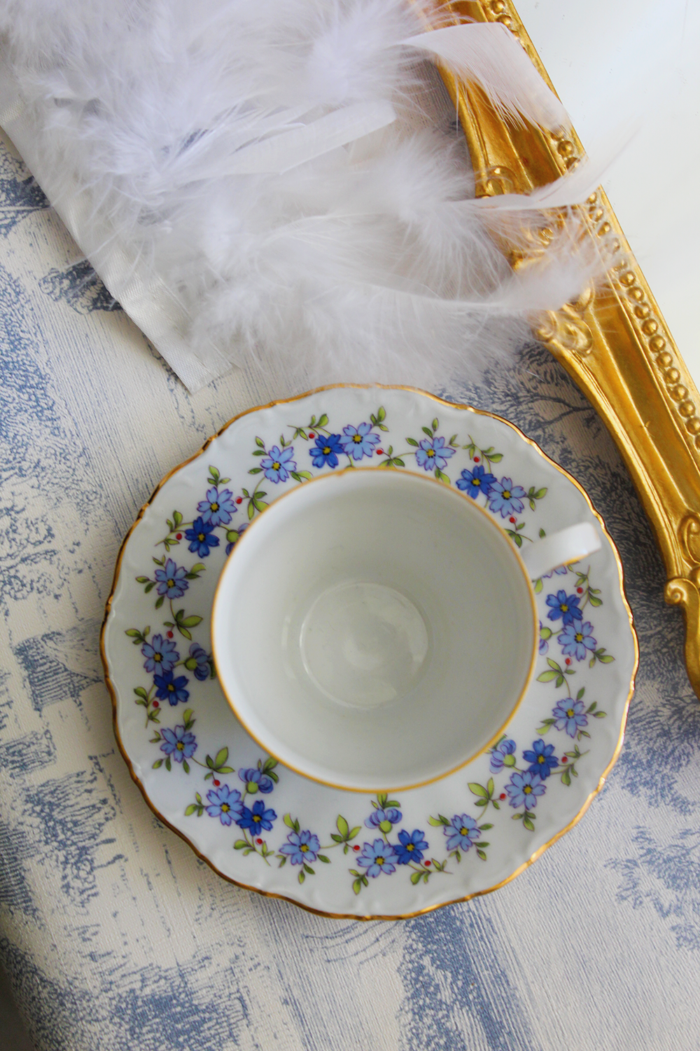 Tasse de thé porcelaine de Bavière - Le Jardin des Myosotis