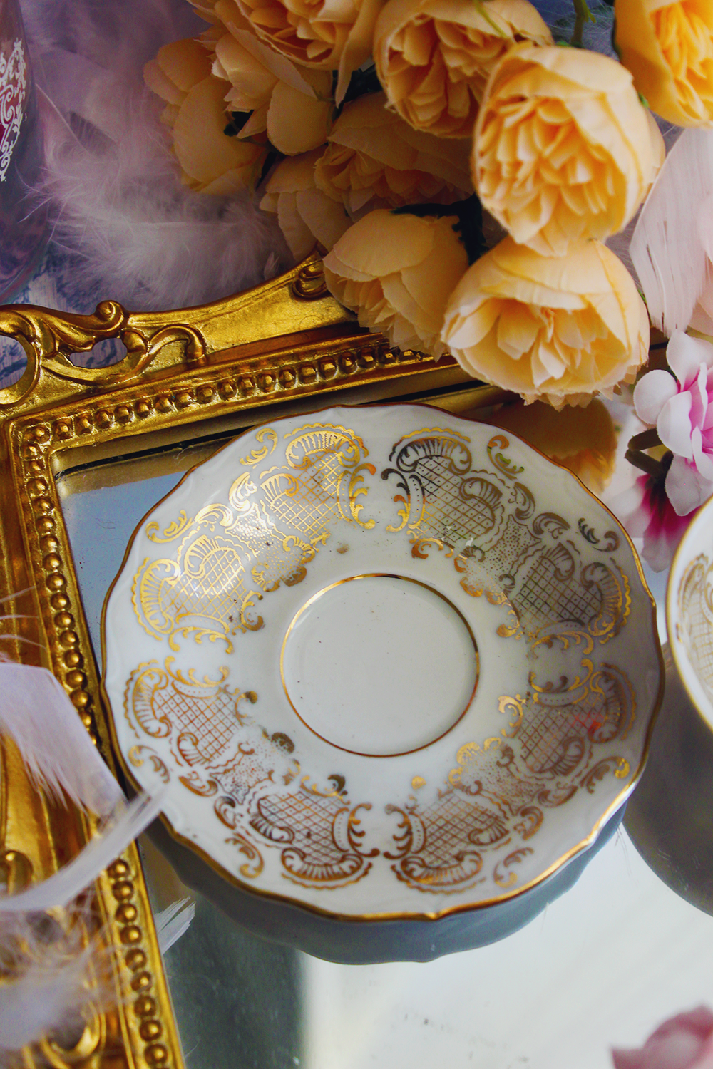 Bougie chantilly de cire Les Dentelles d’Or parfum cyclamen sauvage