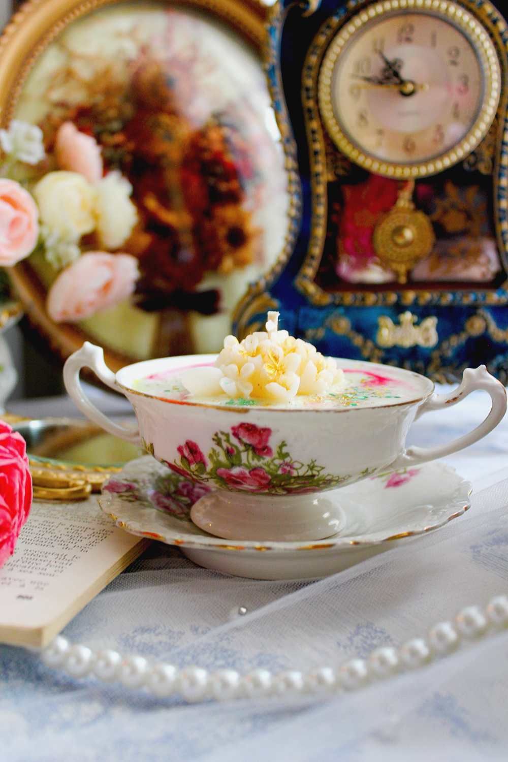 Bougie décorative parfumée Lady Francesca parfum poire et freesia