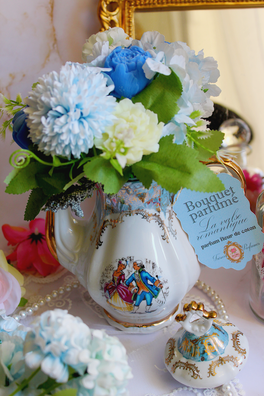 Bouquet théière "La valse romantique "- Parfum fleur de coton