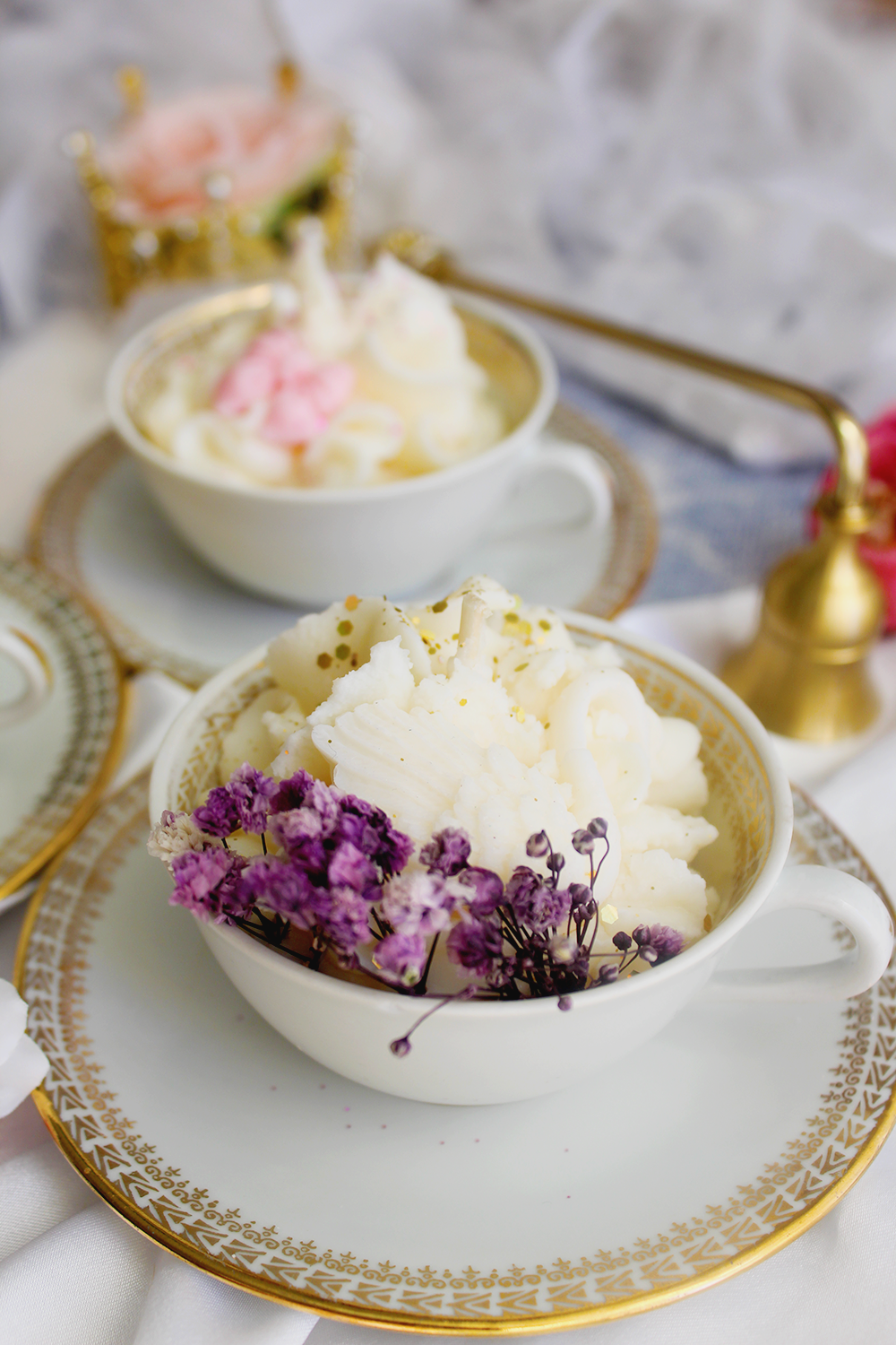 Bougie chantilly de cire " gourmandise de la reine" parfum thé noir et vanille