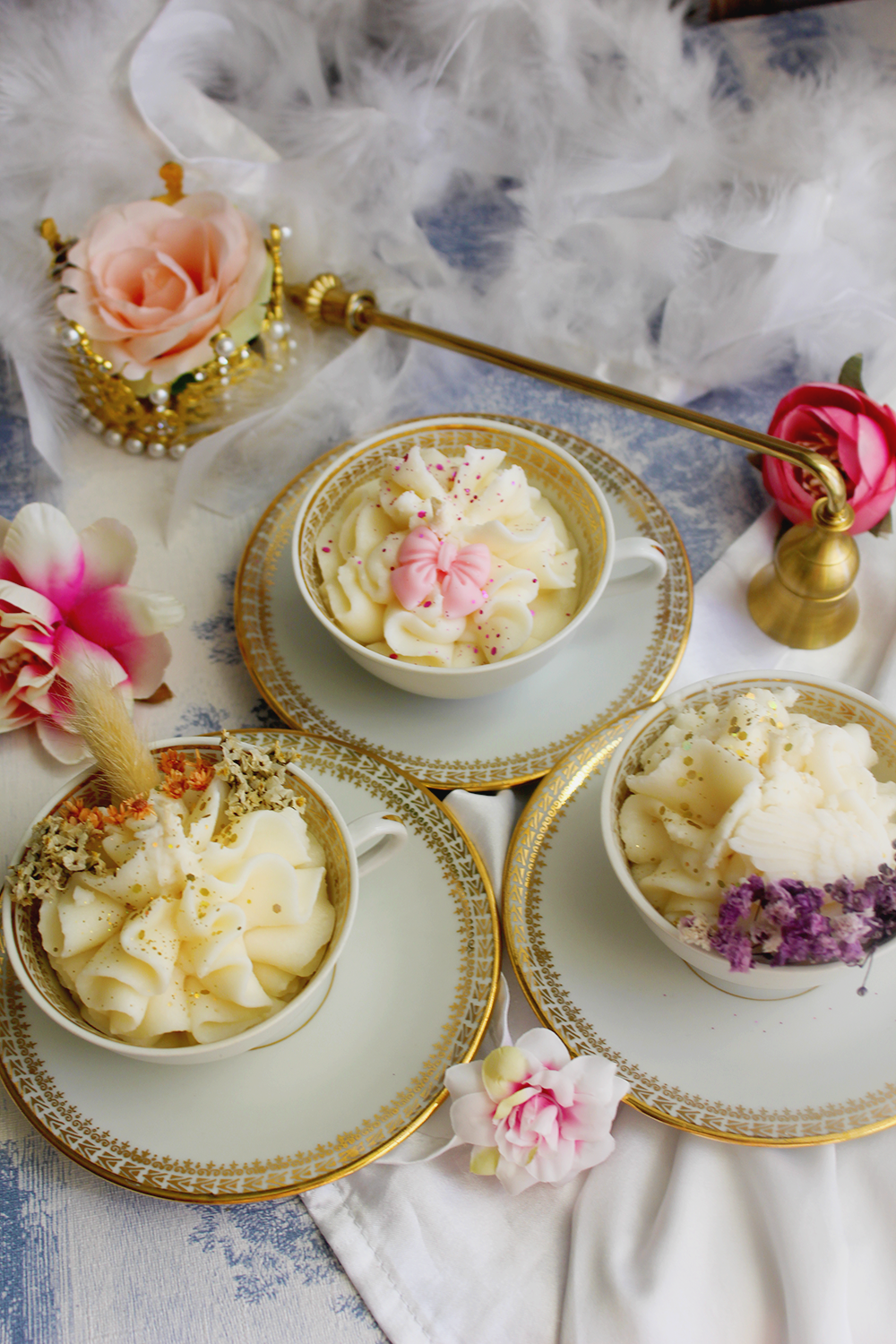Bougie chantilly de cire " gourmandise de la reine" parfum thé noir et vanille