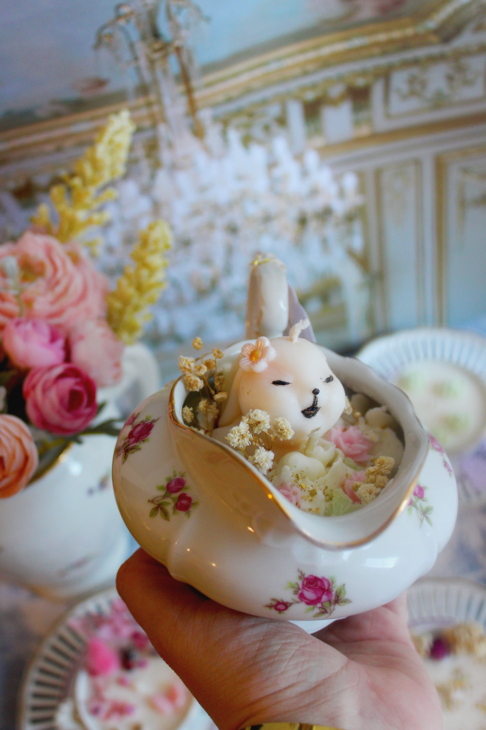 Le Festin du Petit Lapin " service à thé en porcelaine de Sologne parfum gourmand