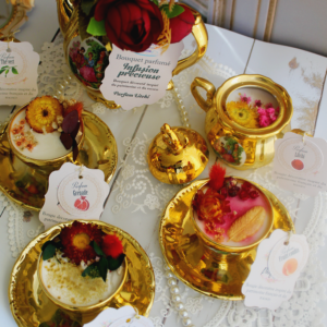 Collection "Infusion doré" service à café non signé transformé en bougie unique - assortiment de parfum fruité et végétal