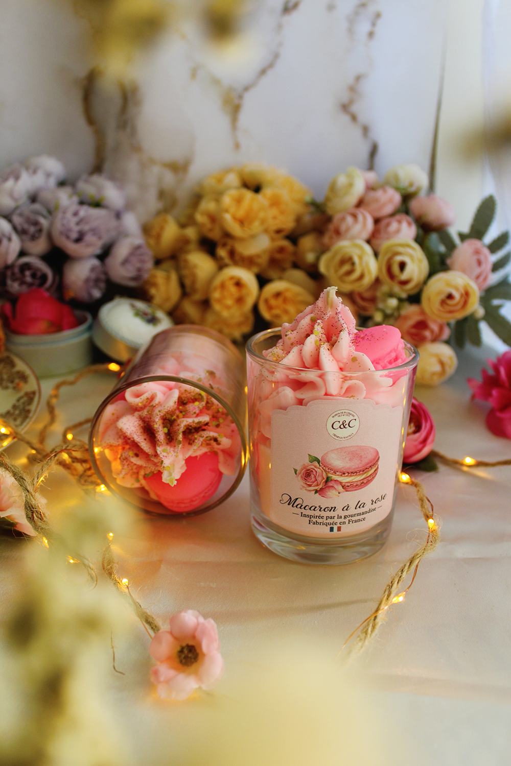 Le macaron à la rose– bougie chantilly parfumée – Image 5