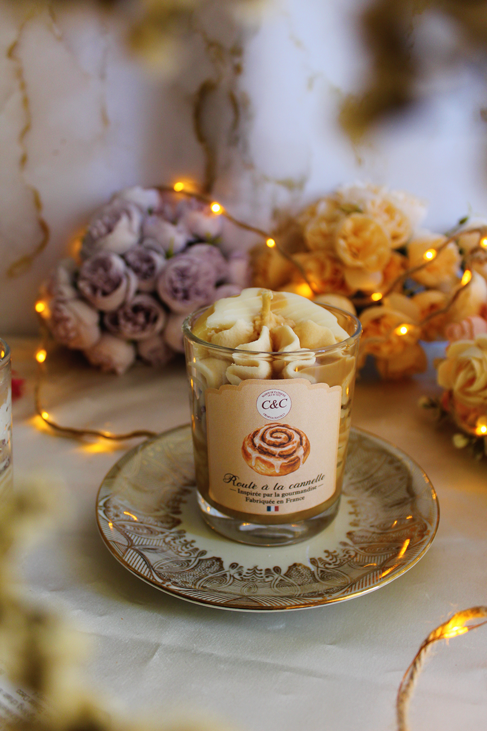 Le roulé à la cannelle – bougie chantilly parfumée – Image 4